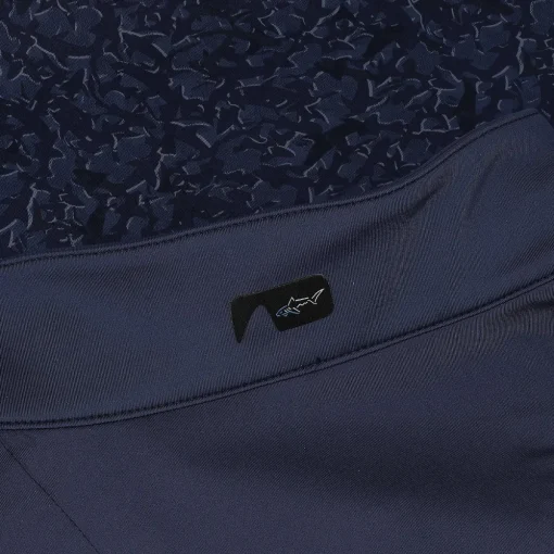 Greg Norman Shiver Shark Print Warp-Knit 1/4 Zip Outerwear Pullover Golf Apparel