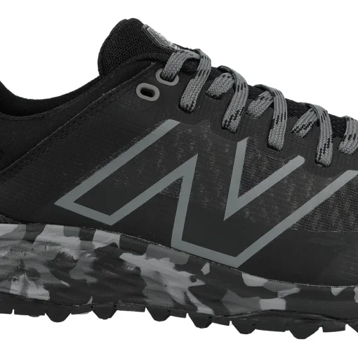 New Balance Fresh Foam Contend V2 Spikeless Golf Shoes