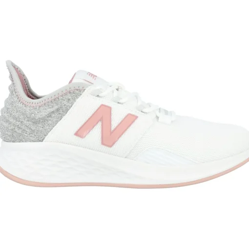 New Balance Fresh Foam ROAV Golf Spikeless Golf Shoes