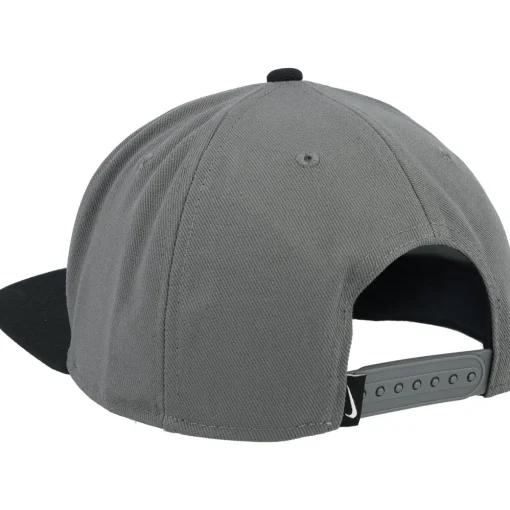 Nike DriFit Pro Structured Flat Bill Futura Lifestyle Headwear Cap Golf Apparel